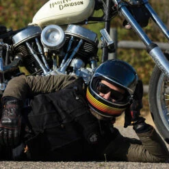 Biltwell Gringo S ECE Spectrum Helmet -Motorcycle Helmet Store biltwell gringo s helmet black spectrum worn 47179.1585890308