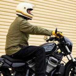 Biltwell Gringo S ECE R22.06 Vintage Desert Spectrum Helmet -Motorcycle Helmet Store biltwell gringo s helmet vintage desert spectrum in action 83942.1695299902