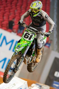 HJC I50 Mimic Helmet -Motorcycle Helmet Store hjc i50 helmet in action 68426.1692412732